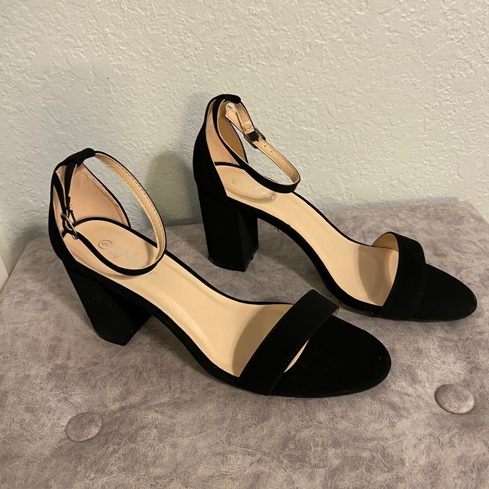 Forever brand sandal black